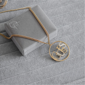 Collar con <span class=keywords><strong>Colgante</strong></span> Redondo Estilo Coreano con Incrustaciones <span class=keywords><strong>de</strong></span> Esmalte y Piedras Preciosas, Gargantilla con <span class=keywords><strong>Colgante</strong></span> Único y Elegante, Joyería <span class=keywords><strong>GUESS</strong></span> - Product Image 4