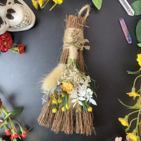 Pendentif de voiture, mini balai de sorcière, pendentif artisanal, balais de fleurs séchées pour festivals, fournitures de mariage et de festivals