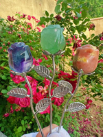 Vente en gros de fleurs de rose sculptées en cristal naturel avec tige métallique, ornement de guérison pour mariage, Saint-Valentin, fête des Mères