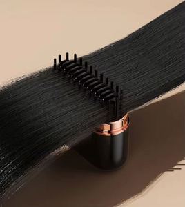 Peigne lissant sans fil en céramique à LED - Compact et portable, sûr pour les cheveux, idéal pour les voyages d'affaires et l'utilisation en voiture - Product Image 3