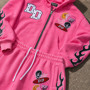 Conjuntos de Sudadera con Capucha y Pantalones Cortos Jogger Personalizados con Bordado de Parches, Efecto Desgastado por el Sol, Lavado Ácido y Pedrería - Product Image 3