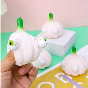 Jouet Squishy Créatif Ail avec Yeux qui S'Éventent, Légume Réaliste, Anti-Stress, Jouet Sensoriel Fidget pour Enfants, Cadeau Amusant - Product Image 2