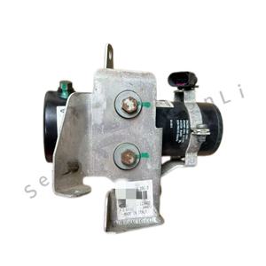 Pour LAMBORGHINI Aventador LP700 LP740-<span class=keywords><strong>4</strong></span> <span class=keywords><strong>LP750</strong></span> SVJ Dispositif de levage Pompe hydraulique 470616591D - Product Image 1