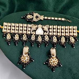 Conjunto nupcial de latón chapado en oro: Collar choker, pendientes colgantes, tikka, étnico, con circonita y perlas, moderno, para boda, compromiso, aniversario, tercera ocasión. - Product Image 1