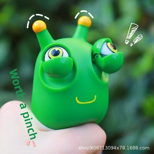 Juguete Antiestrés de Plástico con Sonido, Modelo 2641-4, con Forma de Gusano Vegetal Sorprendente, para Jóvenes (15-35 años) - Product Image 2