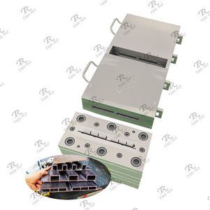 Tavole di rivestimento per pareti calip PVC PVC stampo per estrusione - Product Image 4