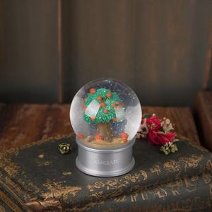 Globo <span class=keywords><strong>de</strong></span> <span class=keywords><strong>Nieve</strong></span> <span class=keywords><strong>de</strong></span> Cristal Artístico Personalizado <span class=keywords><strong>de</strong></span> 6.5 cm <span class=keywords><strong>con</strong></span> Adornos <span class=keywords><strong>de</strong></span> Animales, Decoración <span class=keywords><strong>de</strong></span> Escritorio para Negocios, Base <span class=keywords><strong>de</strong></span> Poliresina, Resina Líquida, Cristal Navideño - Product Image 1