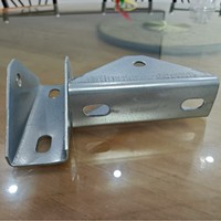Support de connexion triangulaire PV pour montage solaire, structure en acier sur mesure, fourni par l'usine