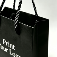 Sacs cadeaux de luxe personnalisés avec logo noir mat laminé, dorure à chaud premium, réutilisables, imperméables et écologiques