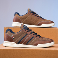 Chaussures décontractées pour hommes, grande taille, antidérapantes, semelle plate, chaussures de marche vintage en cuir PU, fabrication sur mesure