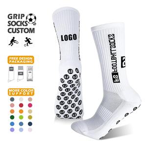 <span class=keywords><strong>Chaussettes</strong></span> de sport antidérapantes en vente chaude, logo personnalisé, <span class=keywords><strong>chaussettes</strong></span> à grip, <span class=keywords><strong>chaussettes</strong></span> mi-hautes pour hommes, <span class=keywords><strong>chaussettes</strong></span> de football - Product Image 1