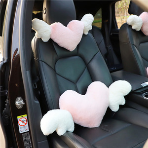 Coussin de nuque en peluche en forme de cœur avec dossier pour femmes, accessoires intérieurs de voiture, utilisation quatre saisons - Product Image 4