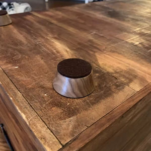 Rehausseurs de meubles en bois de noyer Rehausseurs de lit haut de gamme pour le nettoyage et la commodité - Product Image 4