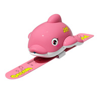 Pistolets à eau de poignet transfrontaliers en plastique, motifs tortue et dauphin de dessin animé mignons, jouets aquatiques pour enfants, ensemble de jeux de pulvérisation pour le bain, vente en gros