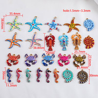 Breloques marines kaléidoscopiques |   Pendentifs en acier inoxydable plaqué or 18 carats PVD, émail peint à la main, animaux marins : crabe, homard, étoile de mer, coquillage