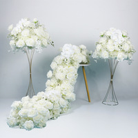 Rangée de fleurs artificielles en soie blanche et boule de fleurs pour centre de table de mariage, arrangement floral pour allée et décoration de toile de fond d'événement