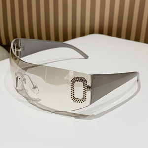 Lunettes de soleil SPOEN Shield à monture intégrale UV400 pour femmes, protection solaire tendance - Product Image 4