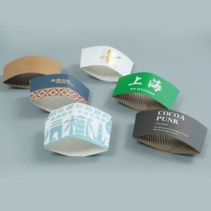 Manchons de tasses à café en papier kraft noir imprimés avec logo, jetables, pour boissons chaudes ou froides, compatibles avec les tasses universelles de 12 et 16 oz - Product Image 1