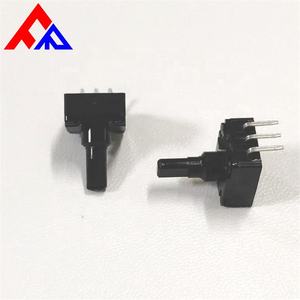 Auto-Center Einstellbarer Verriegelungs-Metallwellen-Drehpotentiometer 9mm 10K Kohlenstofffilm für Haushaltsgeräte - Product Image 5