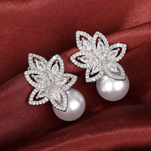 Orecchini Pendenti a Goccia con Motivi Floreali per Donne, Design Elegante per Uso Quotidiano, Regalo per Feste, Accessori - Product Image 5