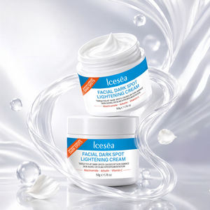 Crème Visage Correctrice Anti-Taches à l'Arbutine, Niacinamide et Vitamine C pour l'Hyperpigmentation et l'Uniformisation du Teint, Marque Blanche, Vente en Gros OEM/ODM - Product Image 3
