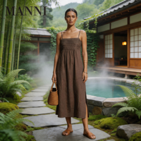 Robe en lin minimaliste blanche, bretelles spaghetti ajustables, plissée, maxi, fluide, élégante, vêtements de créateur haut de gamme