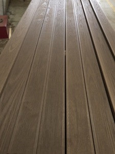 Revêtement mural en bois thermique <span class=keywords><strong>traité</strong></span>, bois dur carbonisé à la chaleur profonde, revêtement mural en frêne, revêtement mural en bois <span class=keywords><strong>thermo</strong></span>-<span class=keywords><strong>traité</strong></span> - Product Image 6