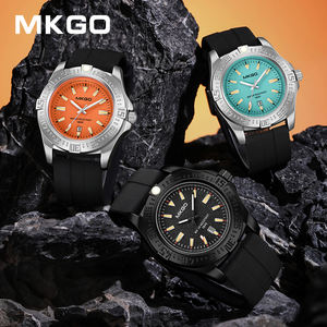 MAKAGO 8014 Casual Chic Men's Quartz Watch Two Straps Option Life Waterproof Auto Date Trendy Fashion Male Wristwatch - Product Image 4