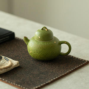 Xiaoqing Mandarin nouveauté théière Caramel glaçure arrosage or théière pour trou <span class=keywords><strong>filtre</strong></span> <span class=keywords><strong>haut</strong></span> <span class=keywords><strong>de</strong></span> <span class=keywords><strong>gamme</strong></span> Kung Fu service à thé théière en céramique - Product Image 4