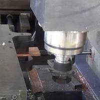 Nouvelle machine de fraisage d'angles de barres omnibus CNC DMXJ-280 à technologie de pointe