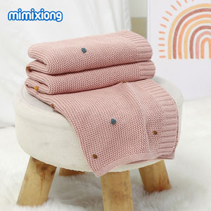 Manta de Algodón Suave Mimixiong OEM con Lunares Hechos a Mano, Manta de Recepción Jacquard para Recién Nacidos, Bebés y Niños Pequeños - Product Image 4