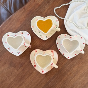 Taza de Cerámica en Forma de Corazón de 220 ml con Logotipo Personalizable, Diseño Clásico, Taza para Café y Agua, Regalo Romántico para el Día de San Valentín - Product Image 4