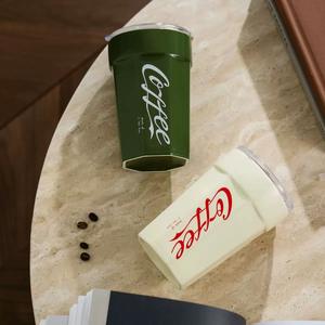 Mug à café thermique en céramique de grande capacité 500 ml avec forme -like, paille et couvercle portables, style moderne, retour à l'école - Product Image 3