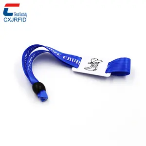 Gelang Nfc kustom sekali pakai Rfid 13.56Mhz Ntag213 Ntag215 gelang kain gelang acara nilon