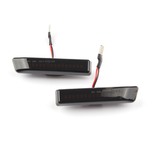 Feux de position latéraux d'aile avant séquentiels à lentille fumée ADT compatibles avec les feux de position latéraux à LED de la série 3 E36 X5 E53 ambre - Product Image 2