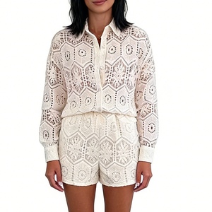 Ensemble 2 pièces en dentelle pour femme, style décontracté, col montant, haut à revers et short, tendance - Product Image 6