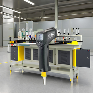 Thermomètre infrarouge industriel Metravi MT-14 avec personnalisation OEM, indice de protection IP55, écran LCD, résolution 0,1°C - Product Image 2