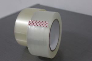 Ruban d'emballage BOPP transparent 48mm x 100m Silicone étanche 52 microns couleur blanche personnalisée 48mm <span class=keywords><strong>Film</strong></span> de papier adhésif personnalisé - Product Image 4