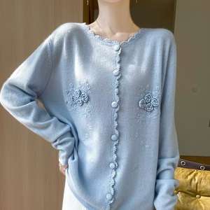 Cárdigan de Punto <span class=keywords><strong>Lila</strong></span> para <span class=keywords><strong>Mujer</strong></span> con Adorno Floral 3D y Botones - Product Image 3