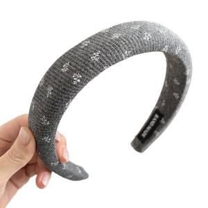 عصابة رأس أنيقة على الطراز الكوري بتصميم زهري من مواد مختلطة للنساء، إكسسوار شعر يومي لرفع أعلى جزء من الرأس - Product Image 5