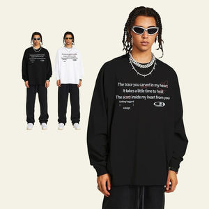 T-shirt da Uomo Oversize con Stampa Grafica Gotica, Manica Lunga, Cotone Pesante 300g, Effetto Invecchiato, Nero e Bianco, Stile Streetwear - Product Image 2