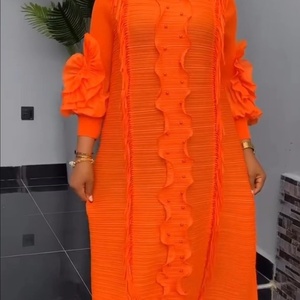 เดรสยาวทรงพลีท Miyake แขนทรงกลีบดอกไม้ ยืดหยุ่นได้ดี เอวธรรมชาติ ผลิตตามแบบ ODM ผ้าโพลีเอสเตอร์ 100% คุณภาพสูง ปี 2025 - Product Image 6