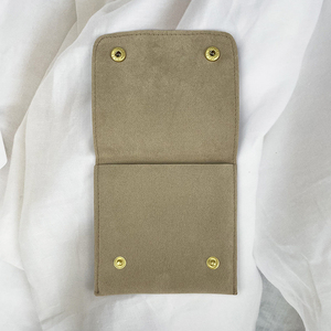 Pochettes à bijoux en microfibre personnalisées de luxe avec cordon de serrage, sacs cadeaux avec logo personnalisé pour contenants à bijoux - Product Image 2