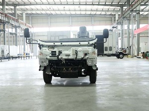 Khung gầm xe buýt ISUZU 4 tấn cabin rộng nặng <span class=keywords><strong>2025</strong></span> mới có thể tùy chỉnh xe tải ELF với các tính năng an toàn tiên tiến và mô-men xoắn cao - Product Image 2