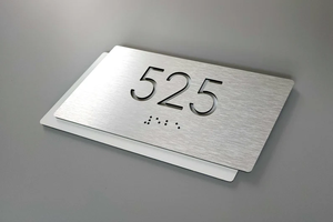 Acero inoxidable Ada Metal Braille Acrílico Oficina Número Hotel Latón Casa Números Braille Puerta Placa Puerta Letrero - Product Image 4