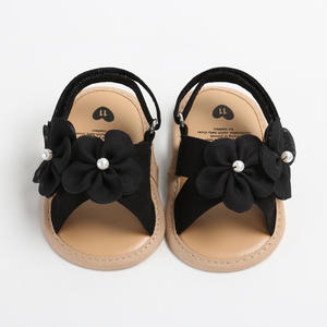 Sandales pour bébé fille nouveau-né à semelle souple, vente chaude, chaussures d'été pour bébé fille avec motif floral assorti à un ensemble de bandeaux - Product Image 4