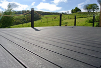 Planches de terrasse en composite WPC imperméables modernes de qualité supérieure avec finition grain de bois pour piscine et terrasse de jardin