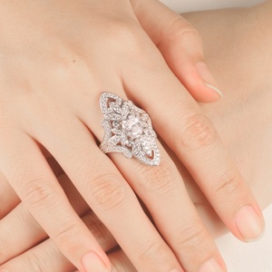 แหวนเงินแท้ 925 ชุบโรเดียม รุ่น SunStar TL-442 สำหรับผู้หญิง เหมาะสำหรับงานแต่งงานและงานปาร์ตี้ ขายส่งจากโรงงาน เครื่องประดับทันสมัย มีสินค้าพร้อมส่ง - Product Image 6