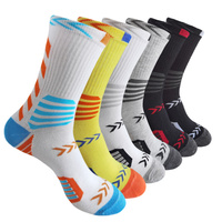Chaussettes de vélo BiLu OEM, chaussettes de basketball légères, respirantes, antidérapantes, rembourrées, fabricant en gros, chaussettes d'extérieur