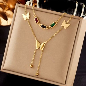 Collier pendentif papillon cœur superposé en zircon et coquille de perle en acier inoxydable plaqué or 18 carats de haute qualité ZYO pour femme, avec motifs lune et étoile - Product Image 5